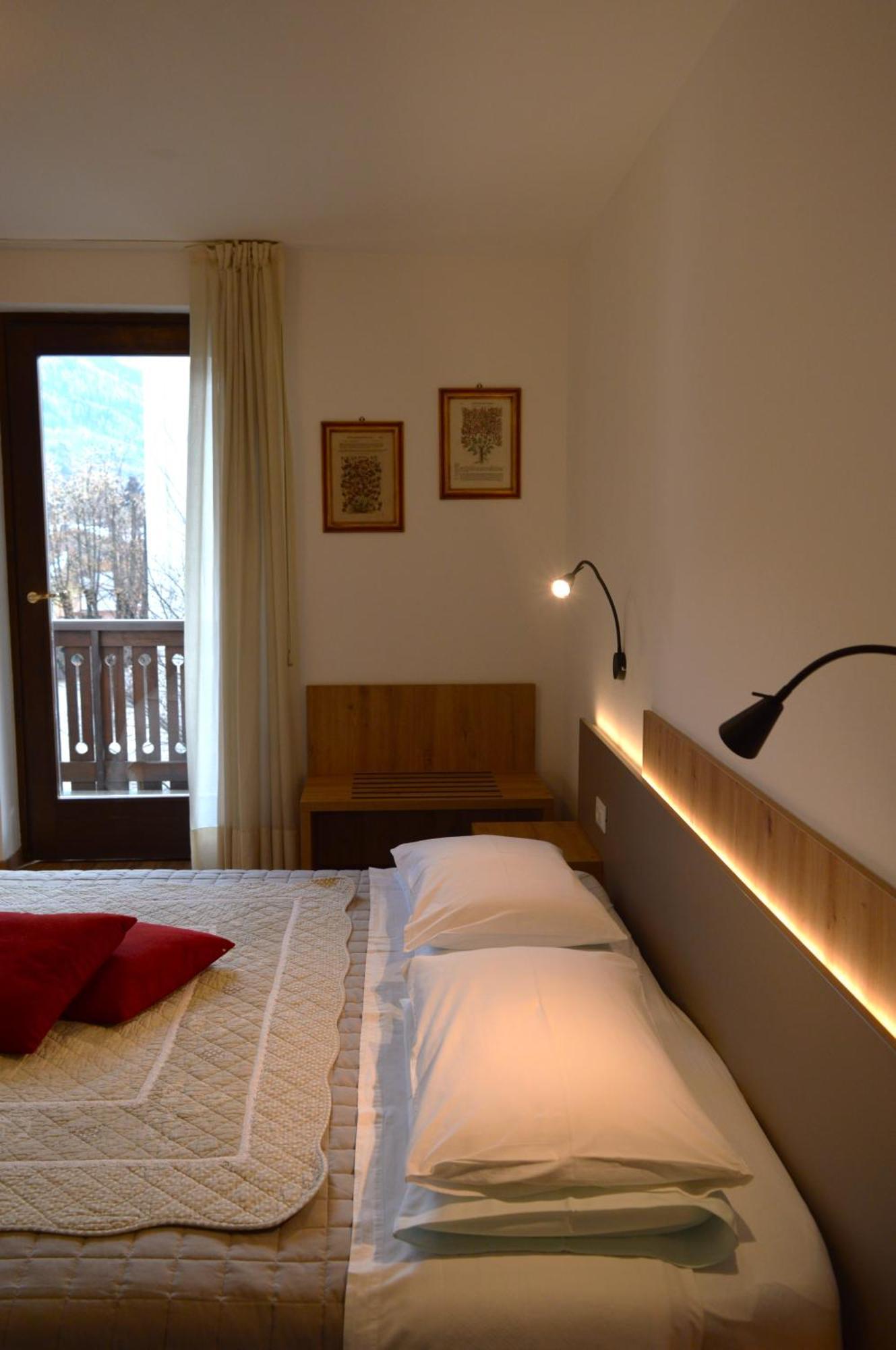 Hotel Wanda Пінцоло Екстер'єр фото
