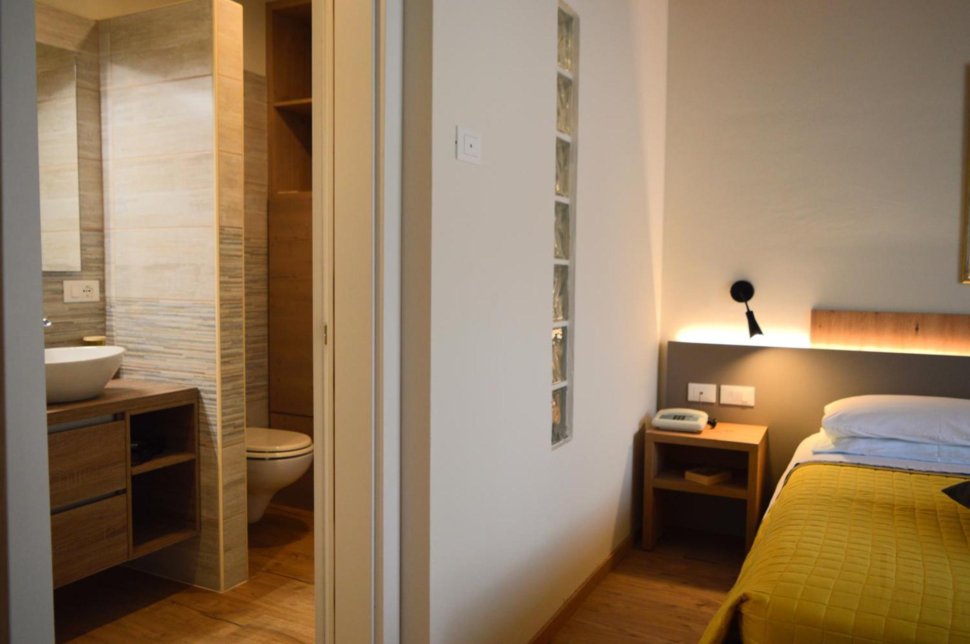 Hotel Wanda Пінцоло Екстер'єр фото