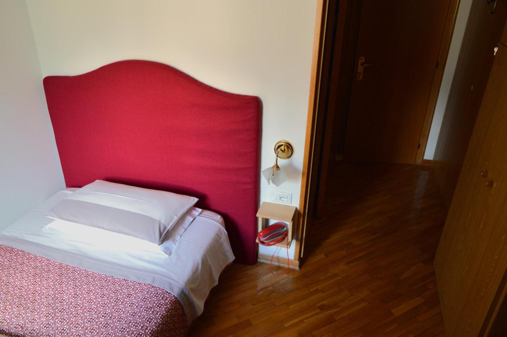 Hotel Wanda Пінцоло Екстер'єр фото
