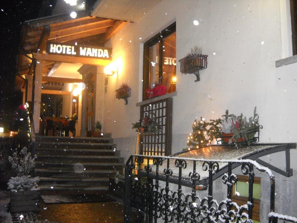 Hotel Wanda Пінцоло Екстер'єр фото